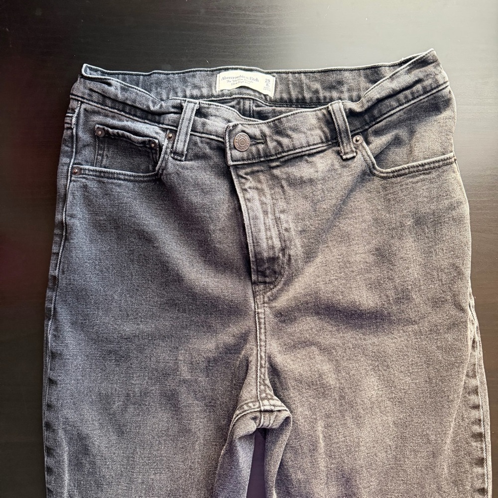 Abercrombie & Fitch 90s Slim Straight Ultra High Rise Jeans, Size 29|8L